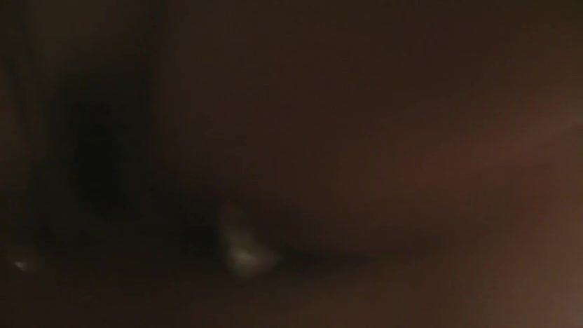 In this amateur clip is shown just one cock and one sexy body