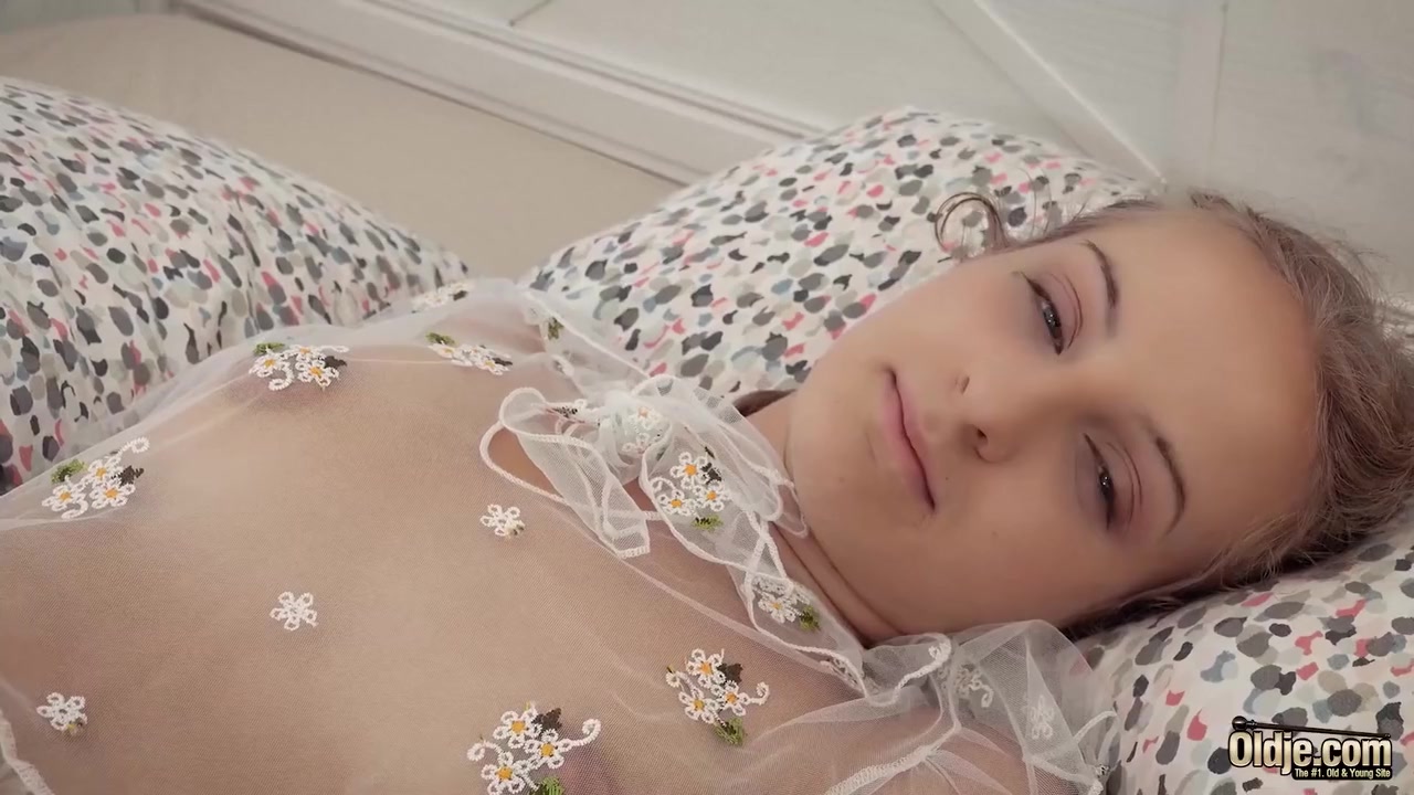 Beauty teenager 18+ Gets Fucked By Sugar Step daddy