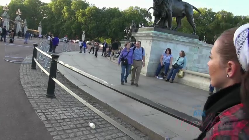 ATKGirlfriends video: the day in London with Ashley Stone.