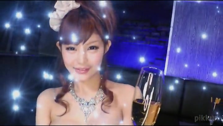 Makoto Yuki Hold A Cabaret Club Girl Alone In Vip Course