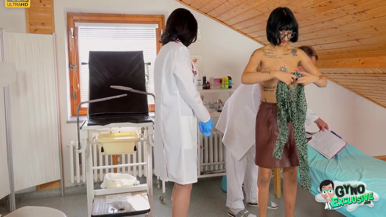 Is Surprised By Perverted Gyno Exam - Candy Scott