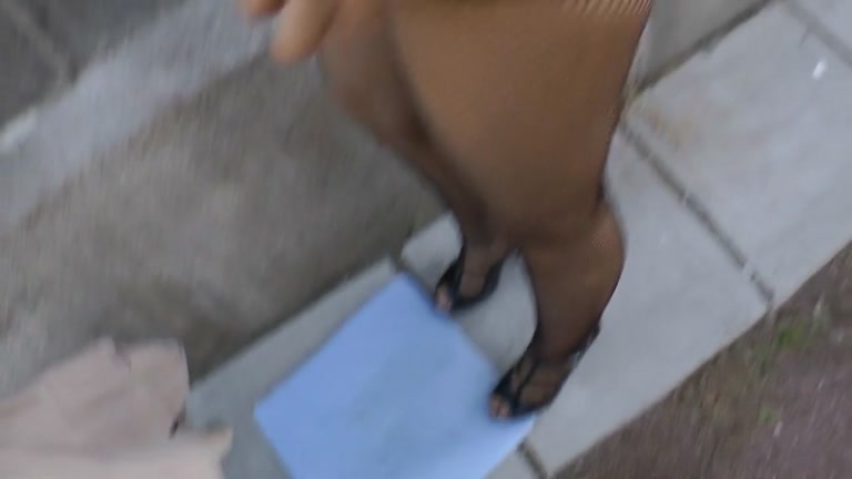 Outdoor fuck with girl in pantyhose