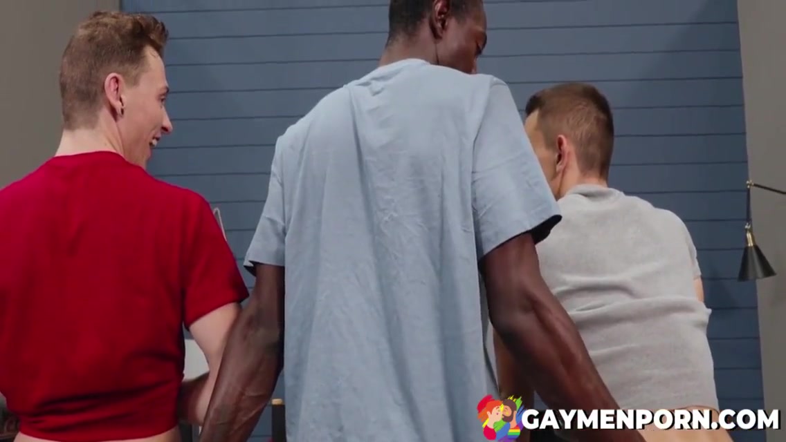 Aiden Langston, Prince Reign And Gay Porn - Making New Fuck Buddies Michael Flex 7 Min