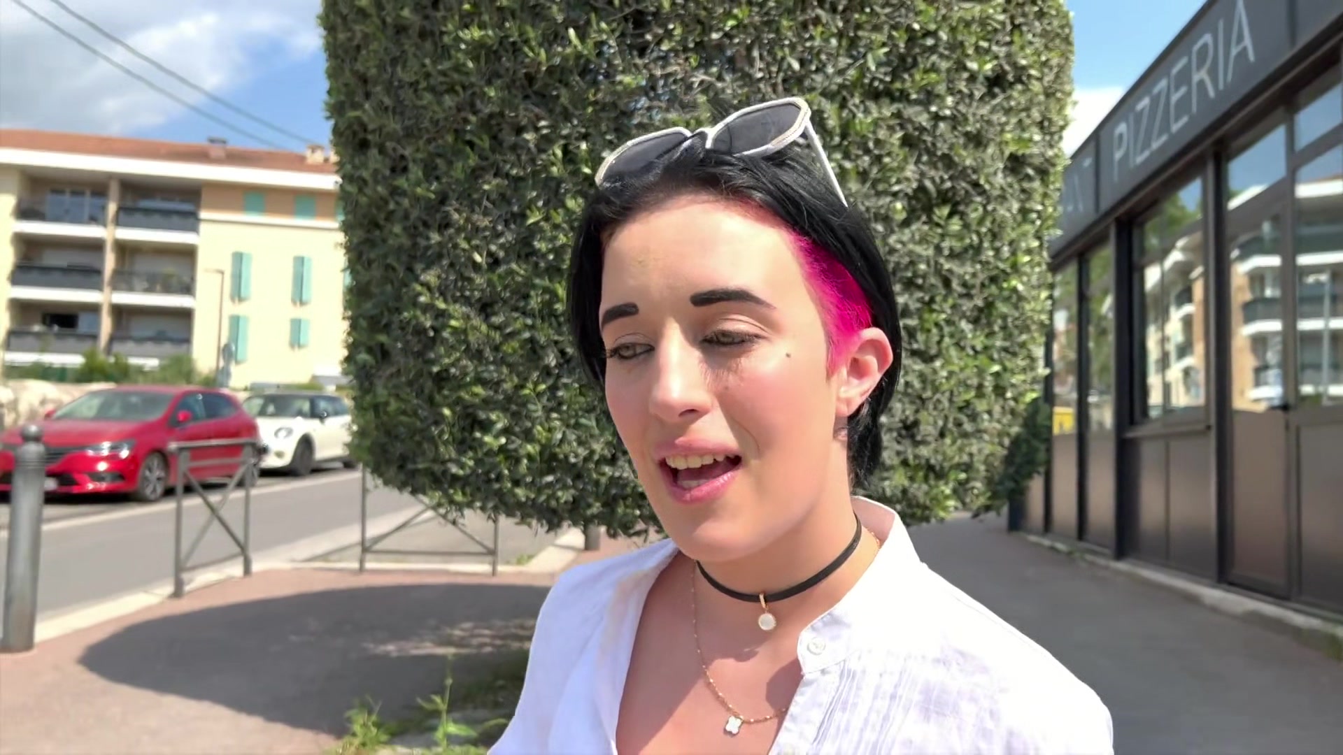 The new expectations of Leila, 18 years old!