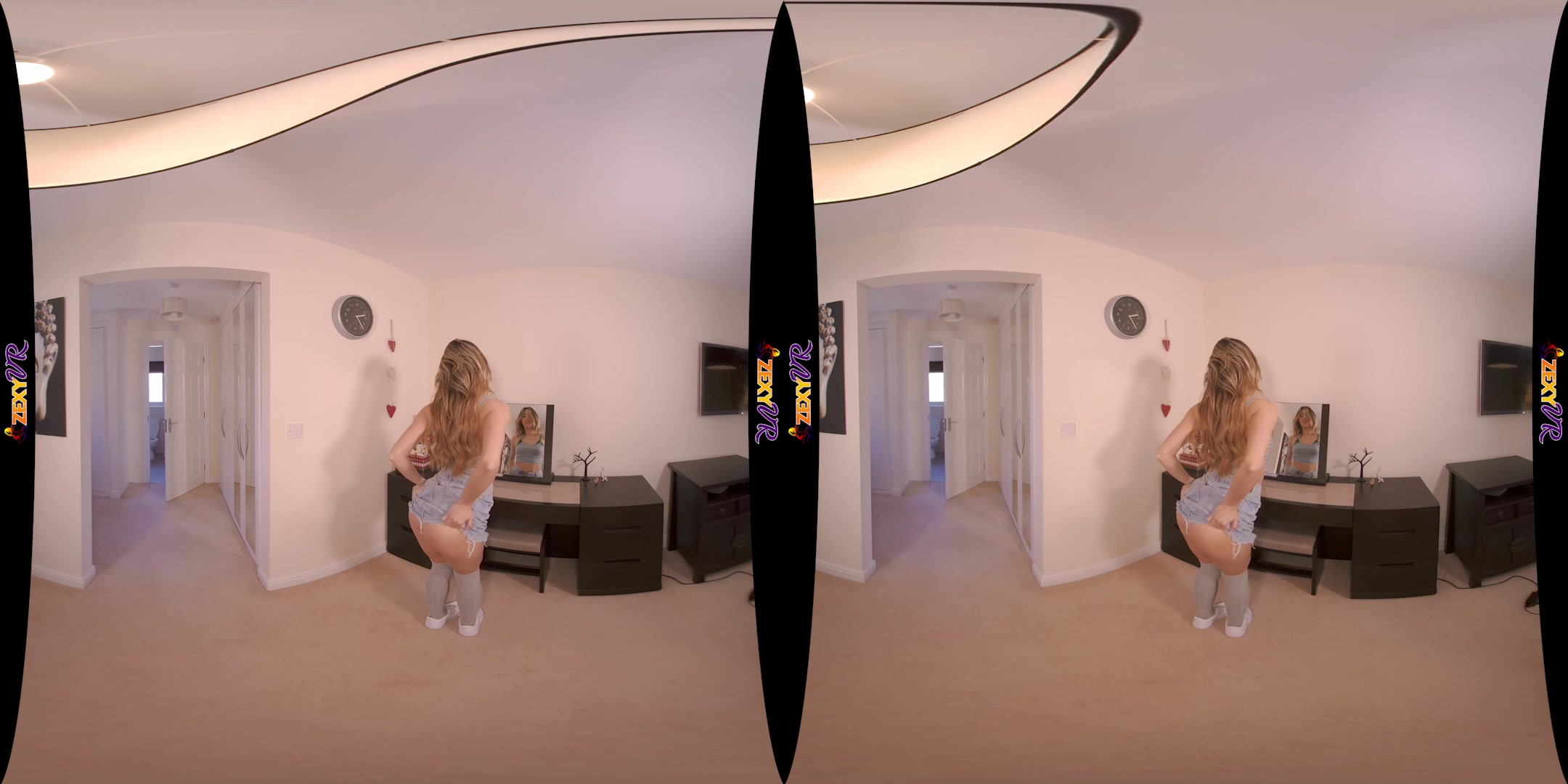 Bit Of Fun featuring Louise K - ZexyVR