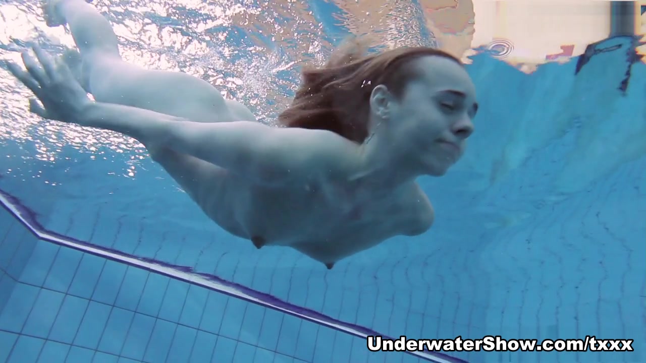 UnderwaterShow Video: Netrebko