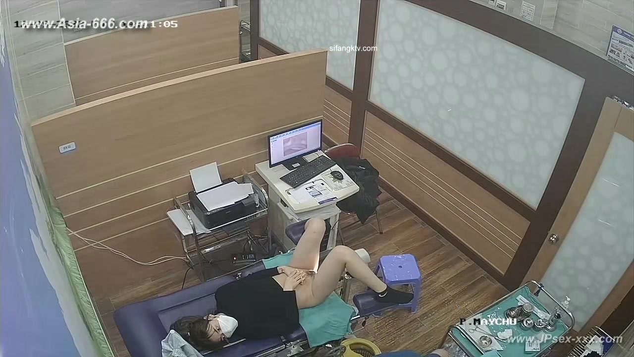 Peeping Hospital patient.27