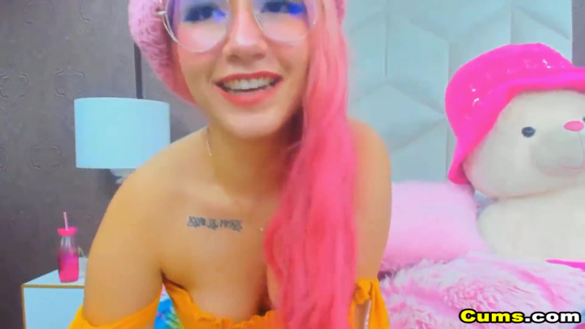 Cute Babe Sucking Her Big Toy