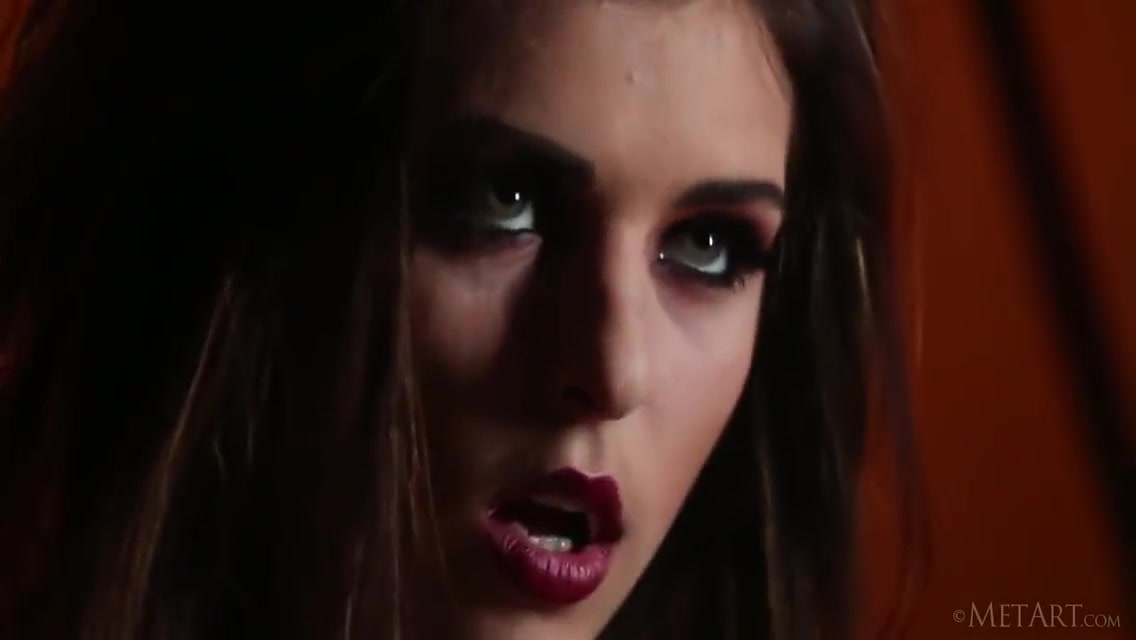 Leah Gotti In Natural teen 18+ 6 Min