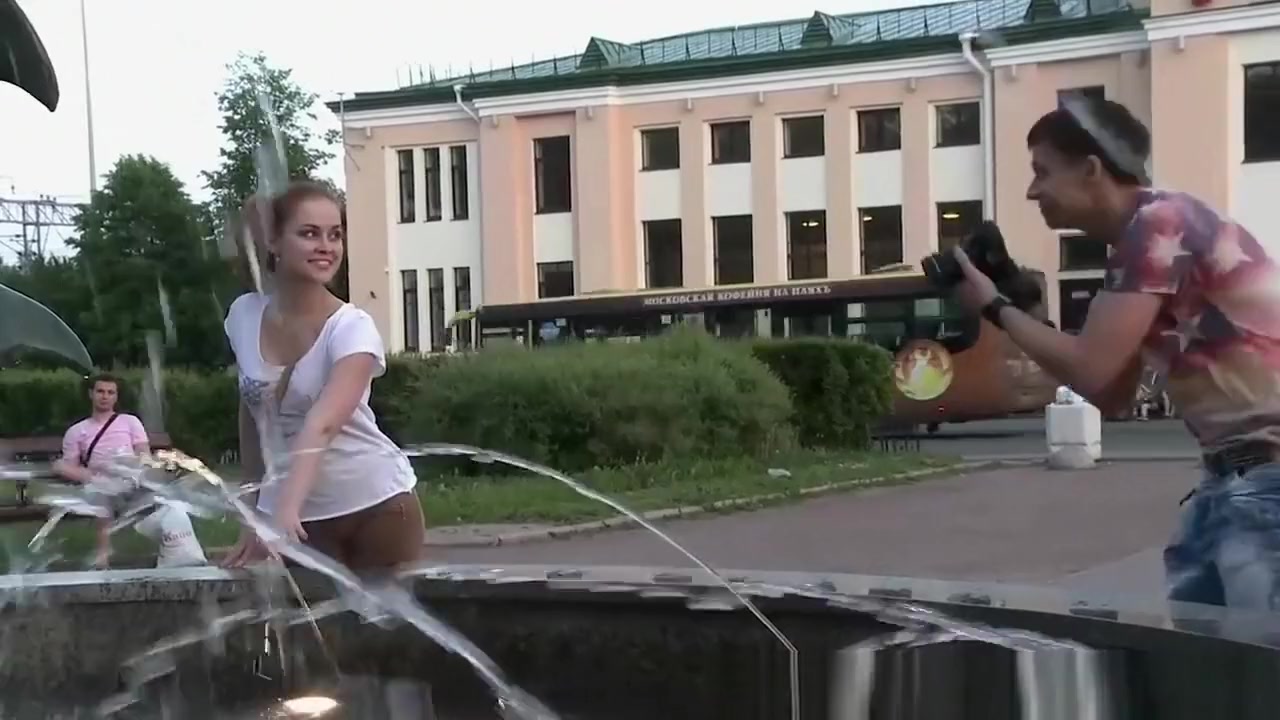Gorgeous redhead shows her lover a romantic time