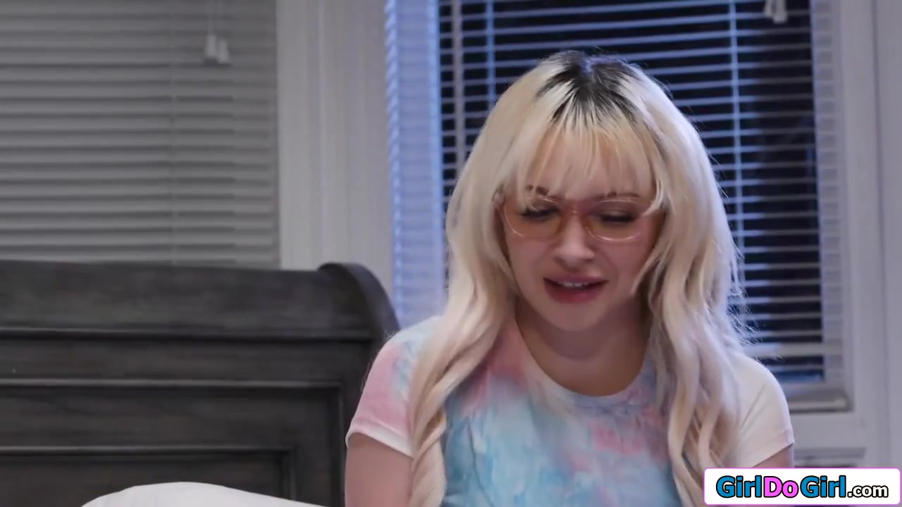 Coco Lovelock, Big T And Ava Sinclaire - Blonde Volunteers To Be Her First