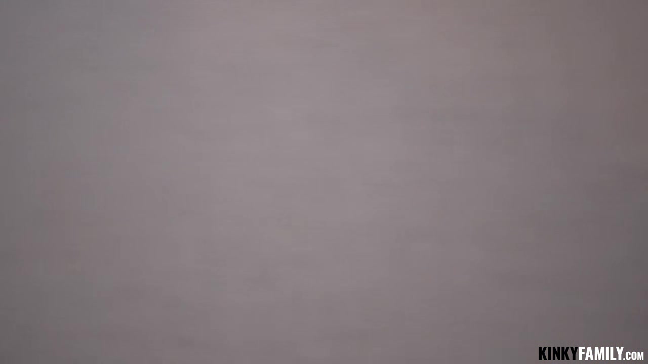 Kinky Family - Ashley Red - Fucked my stealing stepsister