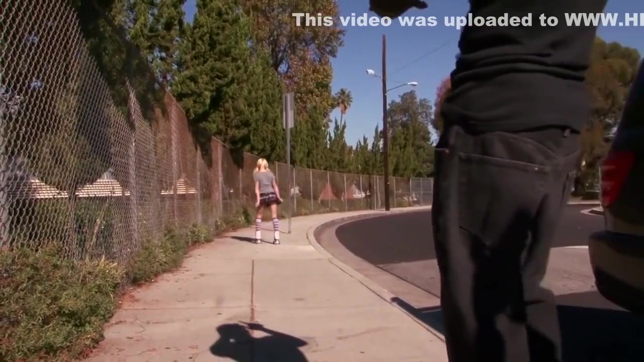 Blonde teen 18+ Takes Huge Bbc In The Ass