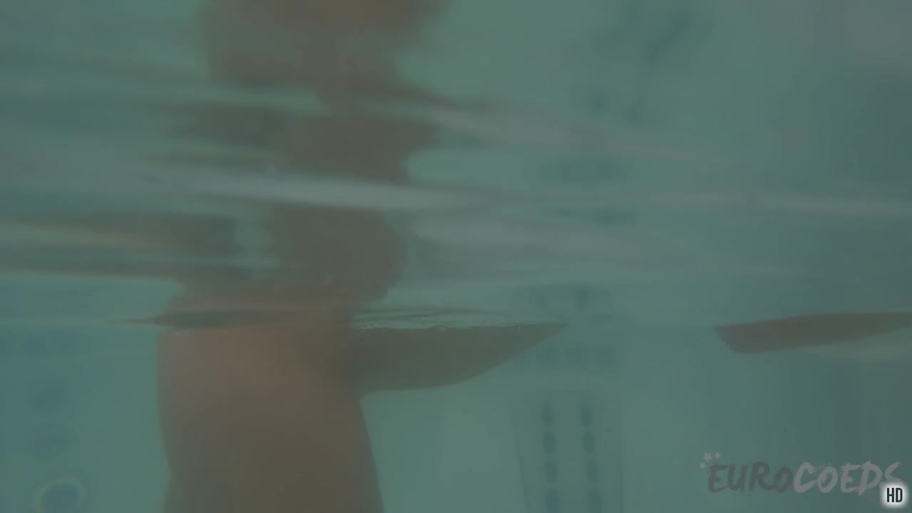 Rooftop Outdoor Naked Sunbathing On A Cloudy Day And Underwater Jacuzzi Pussy Closeups
