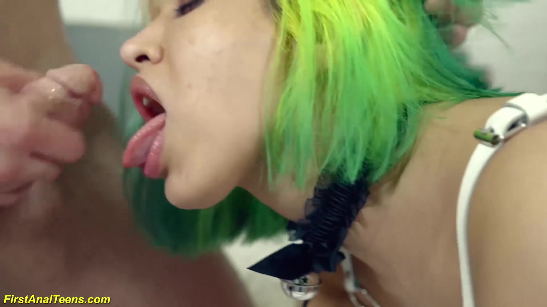 roxy lips ass stretched in dp orgy