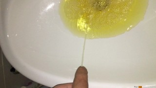 My morning piss was really dirty - Someone voluntarily to drink it?