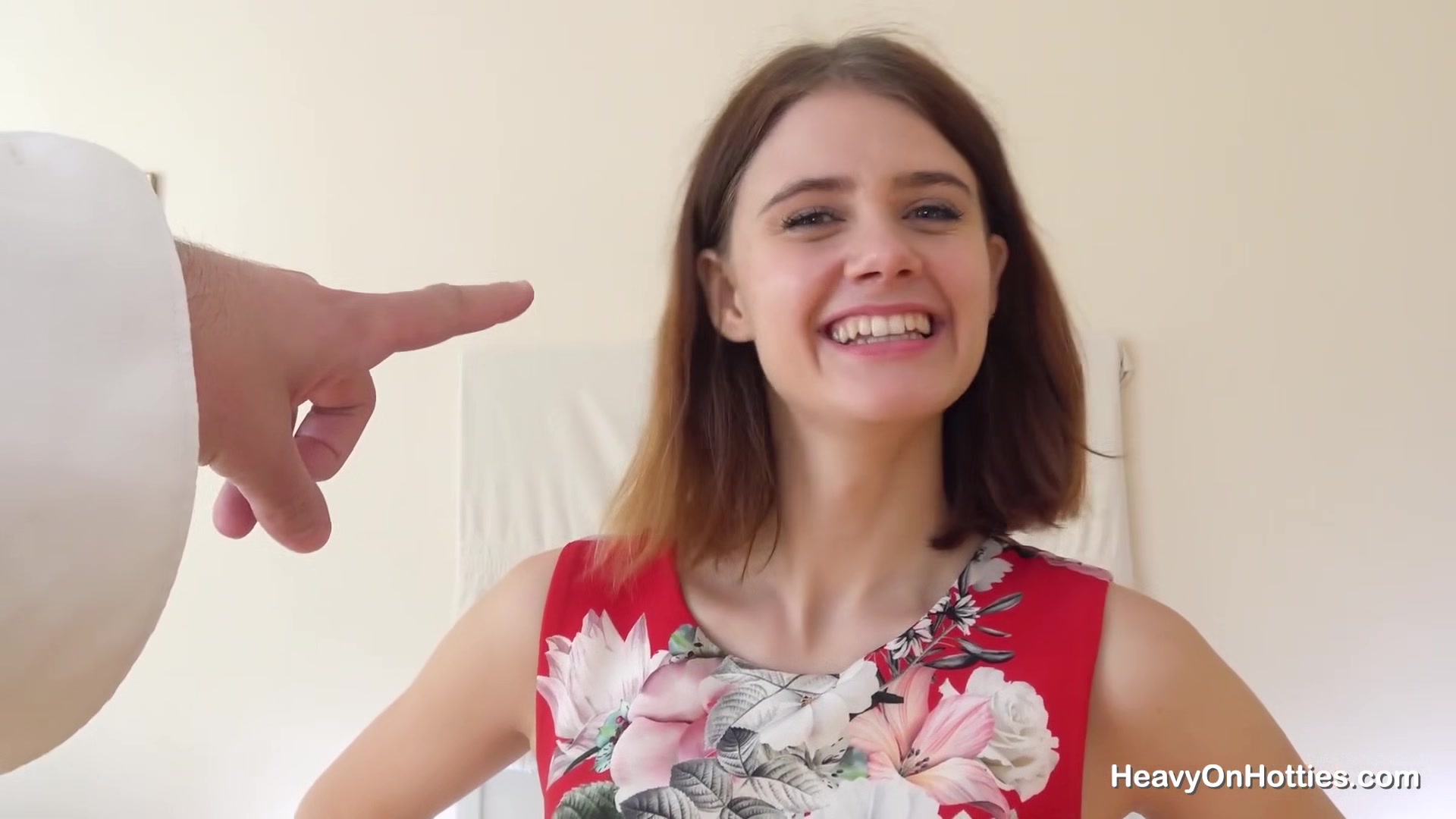 I'll be Back With Lexy Gold - HeavyOnHotties