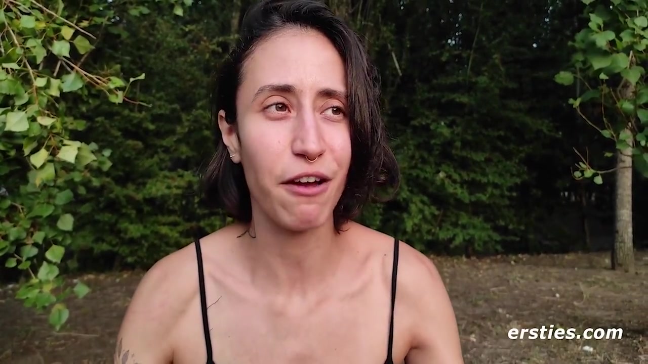 Hot Brazilian Satisfies Her Desire By Getting Off With A Flower