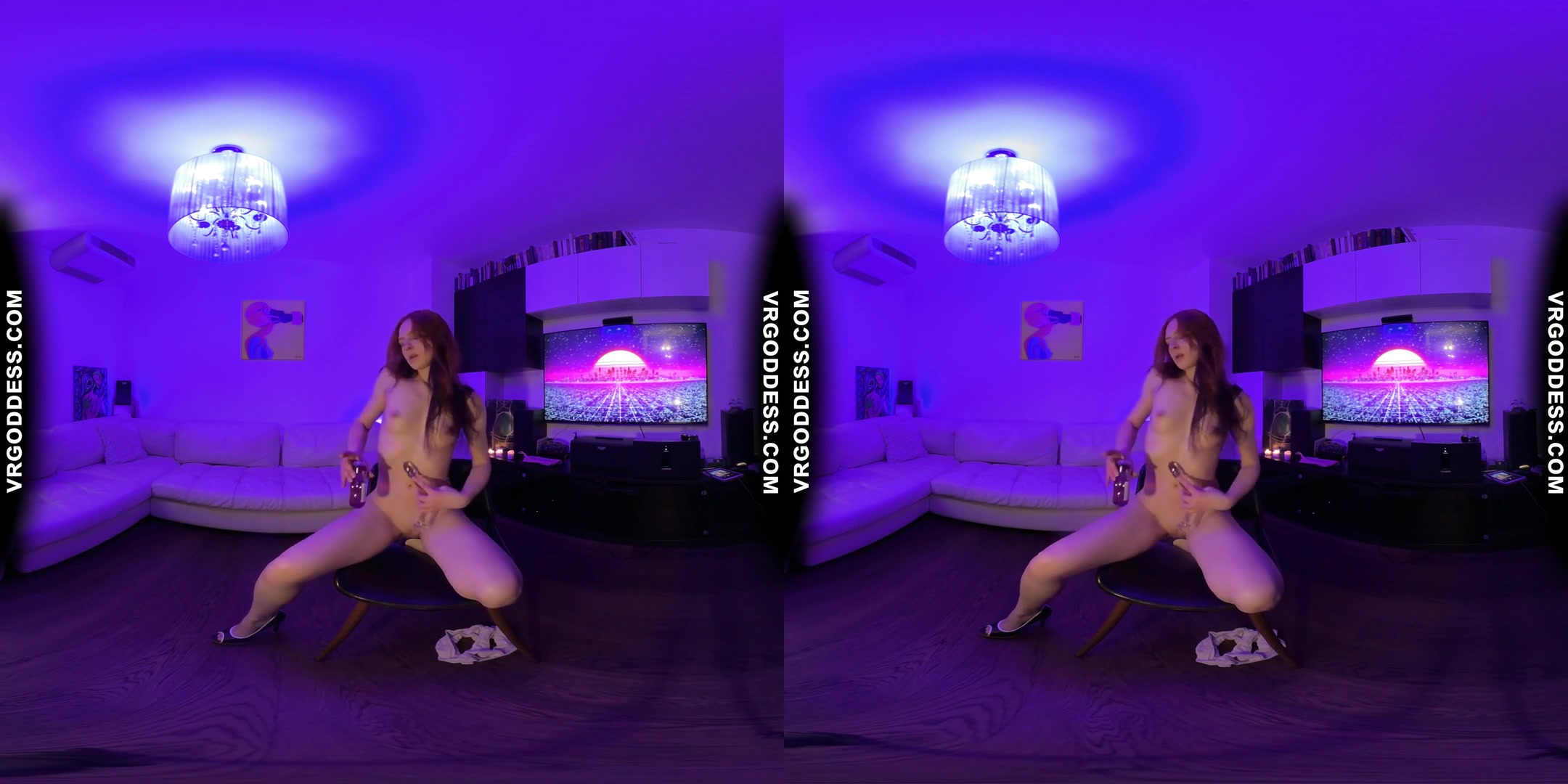 Late Night Striptease Dancer Lea Deep Glass Dildo Masturbation