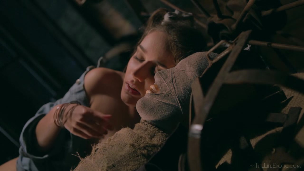 Scarecrow III 2 - Emily J - TheLifeErotic