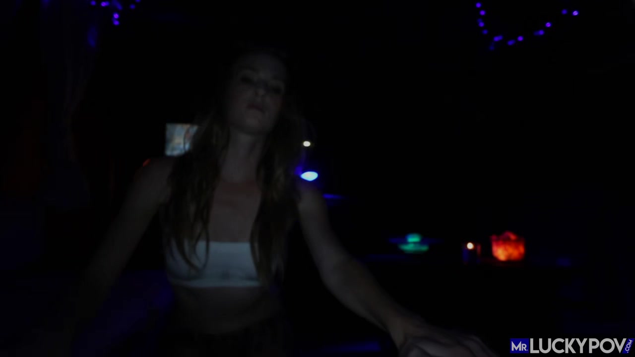 Ashley&rsquo;s Backyard Blowjob