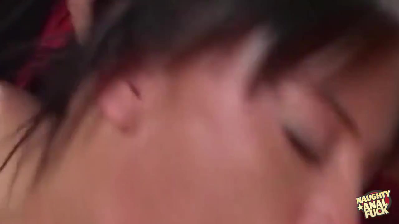 A Short Conversation With This Brunette And Her Fucker Lead To Some Major Anal Fucking