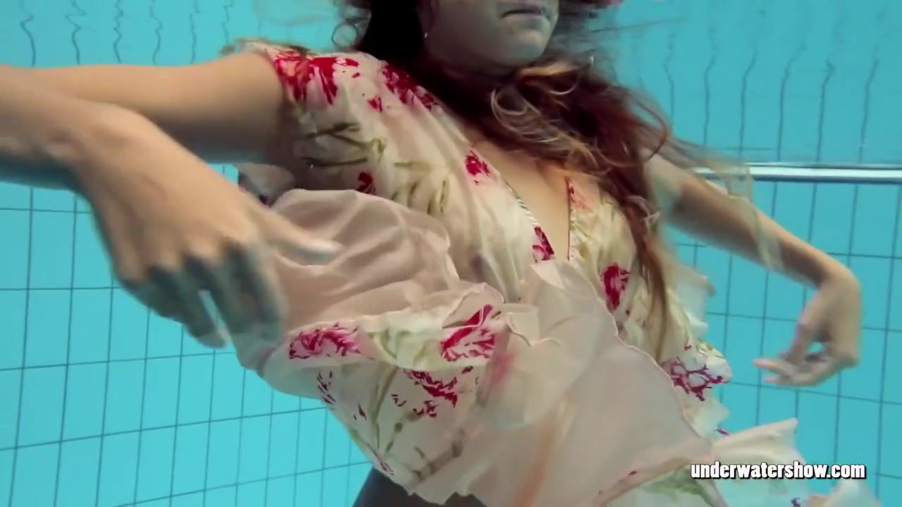 Underwater Sexy Erotics With Lucy Gurchenko
