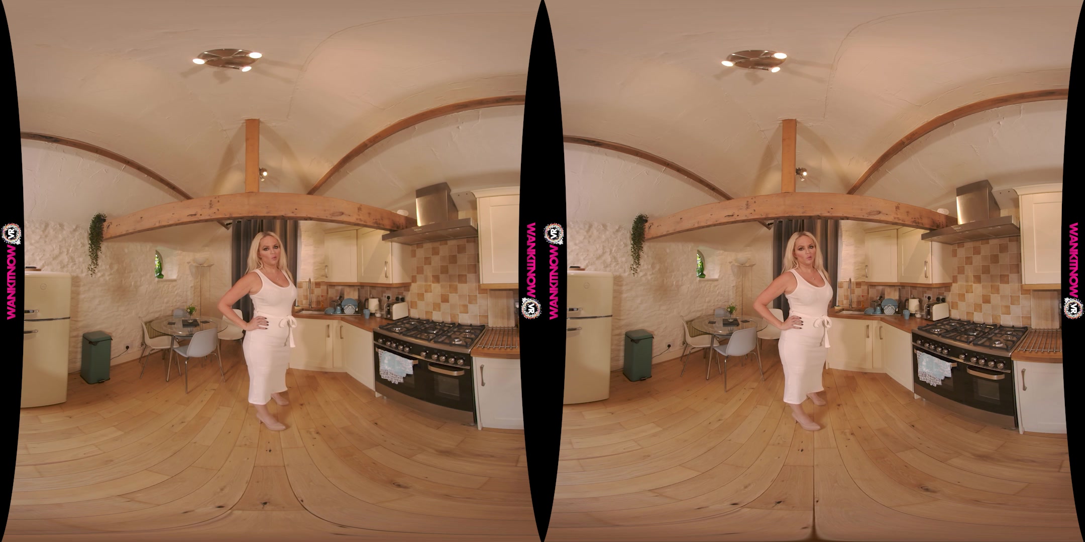 I've Heard You Wanking featuring Louise Lee - WankitNowVR