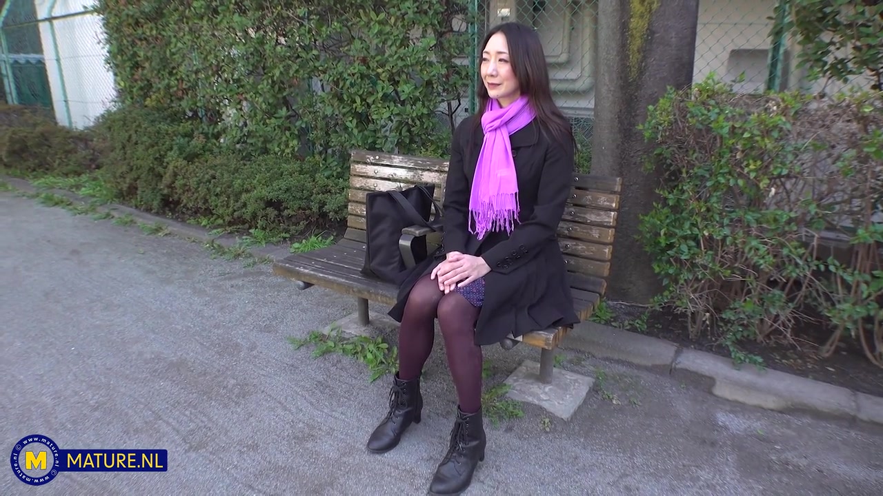 Miho Wakabayashi Is A Japanese Cheating Milf Who Has An Sexdate With A Toyboy - MatureNl