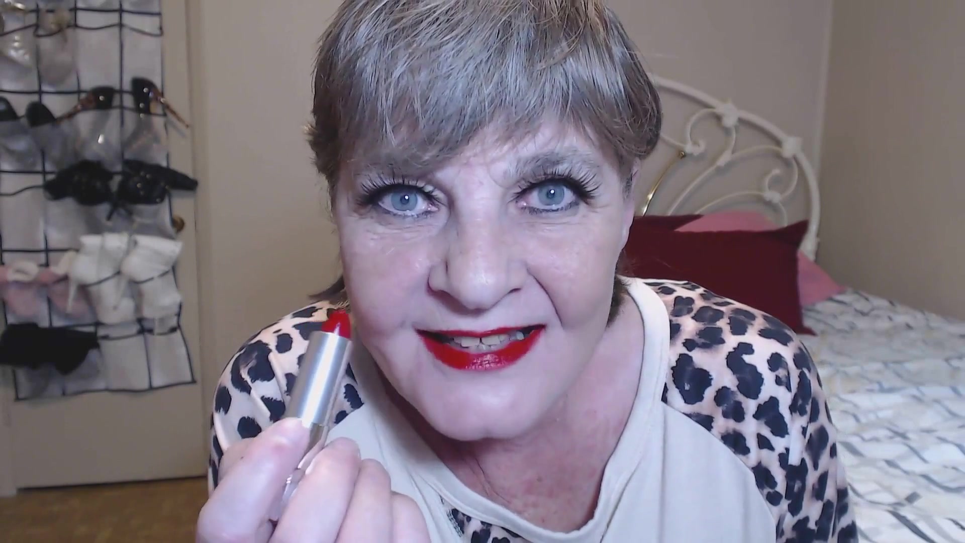 Sultry Shades Of Red - CougarBabeJolee