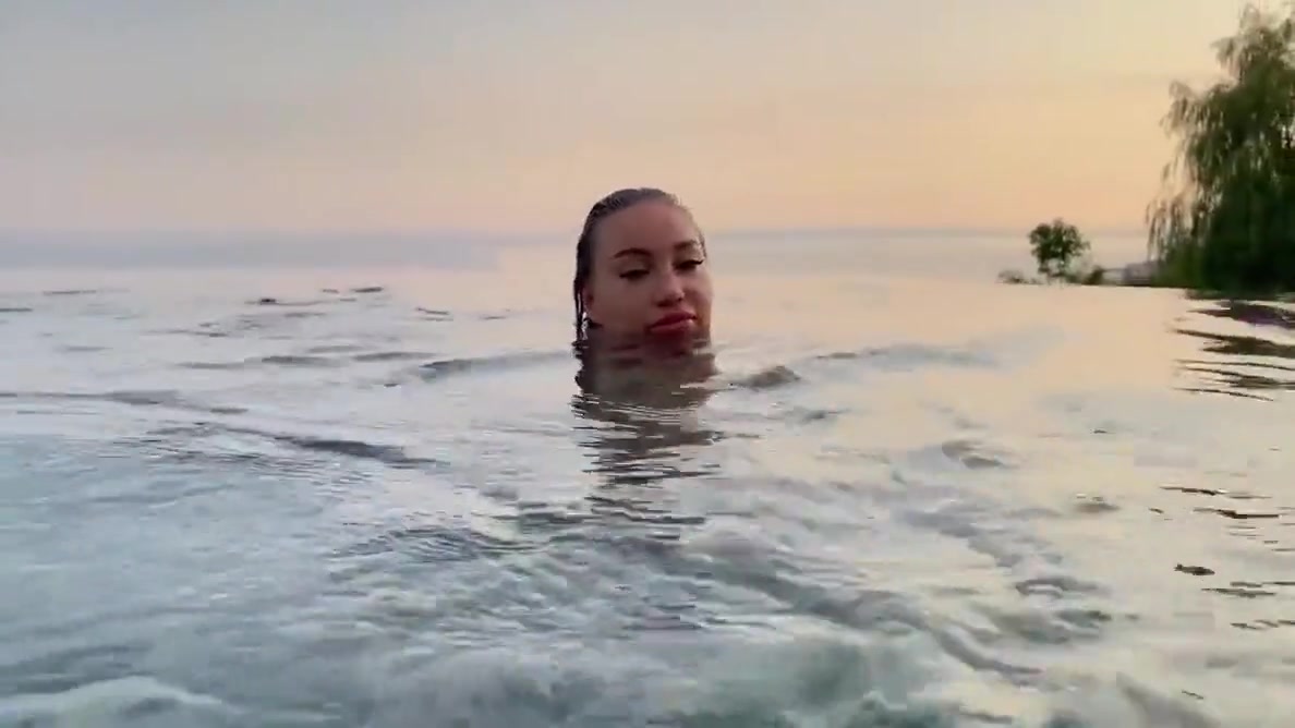 Monika Fox - Naked In A Beautiful Place