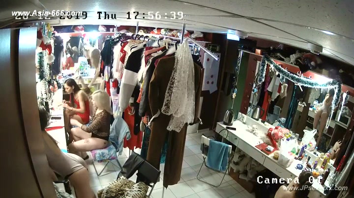 Locker_Room_Strippers.1