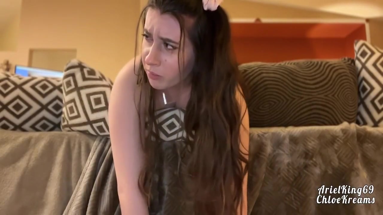 Stuck And Fucked 2 5 Min - Chloe Kreams