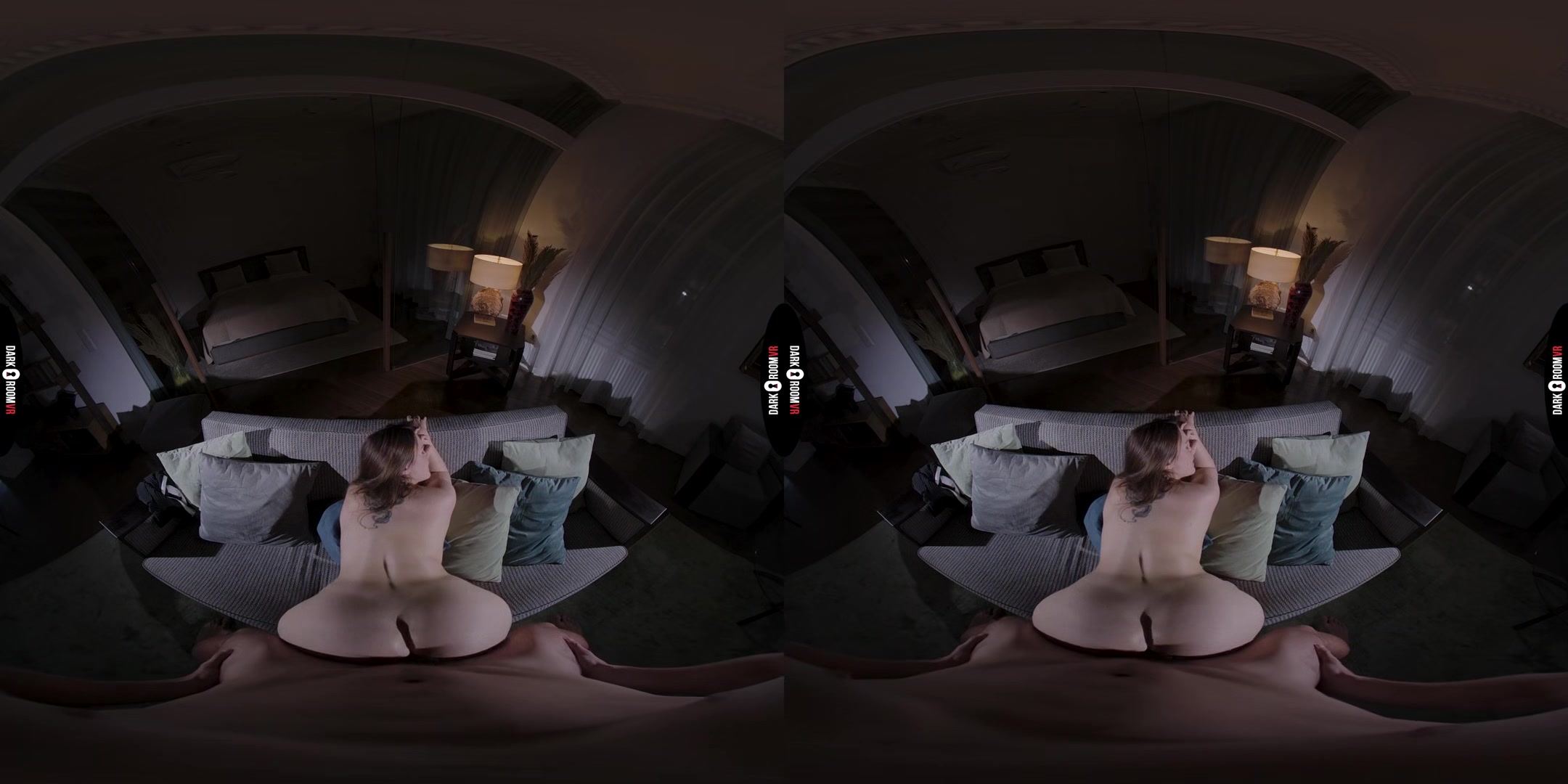 Peachy Alice VR Porn: Big Boobs Problem - DarkRoomVR
