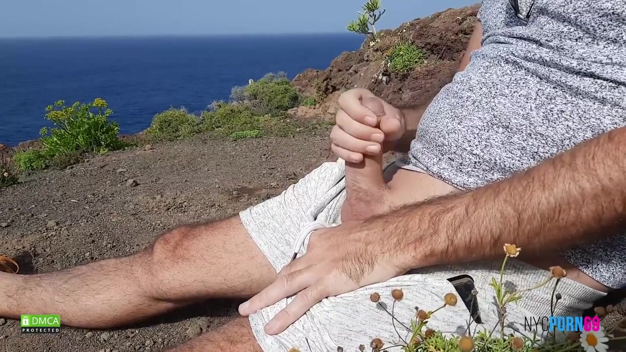 The Guy Jerks Off In Front Of The Sea