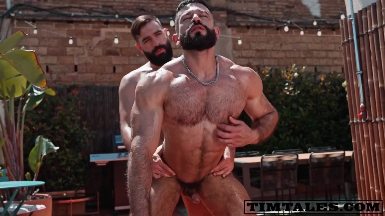 Tt - Leandro Fucks With Leandro Hairydomxl And Leo Bumstead