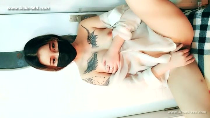 chinese teens 18+ live chat with mobile phone.310