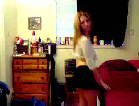 Big tit blonde dancing