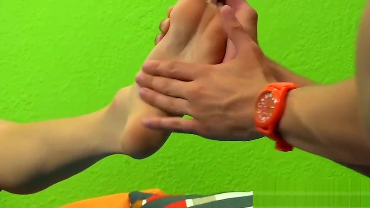Barely legal twinks banging hard after gentle foot massage