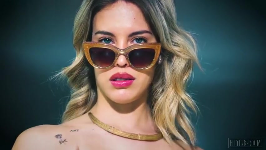 Toni Maria Naughty Fashionista