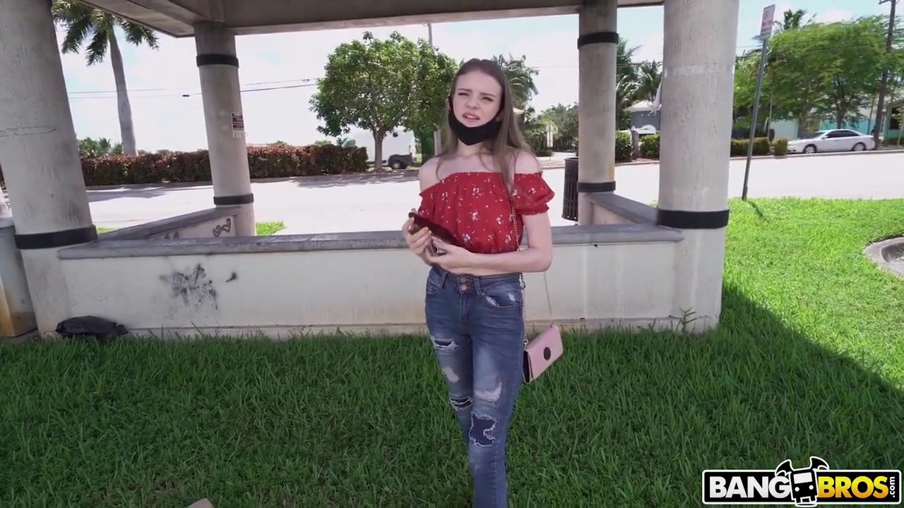 Jessae Rosae - Convince Her To Hop On The Bus For A Survey