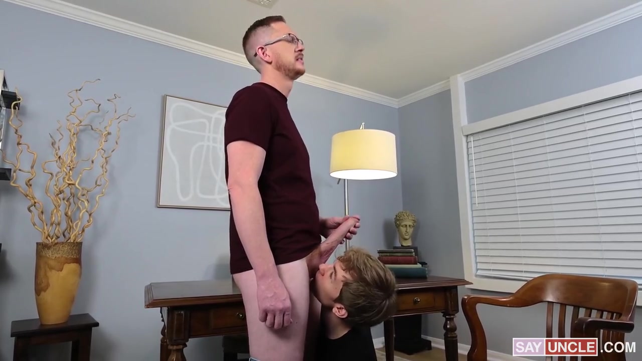 Brody Kayman And Oliver Beck - Innocent Blowjob Turns Into A Twink Fuck