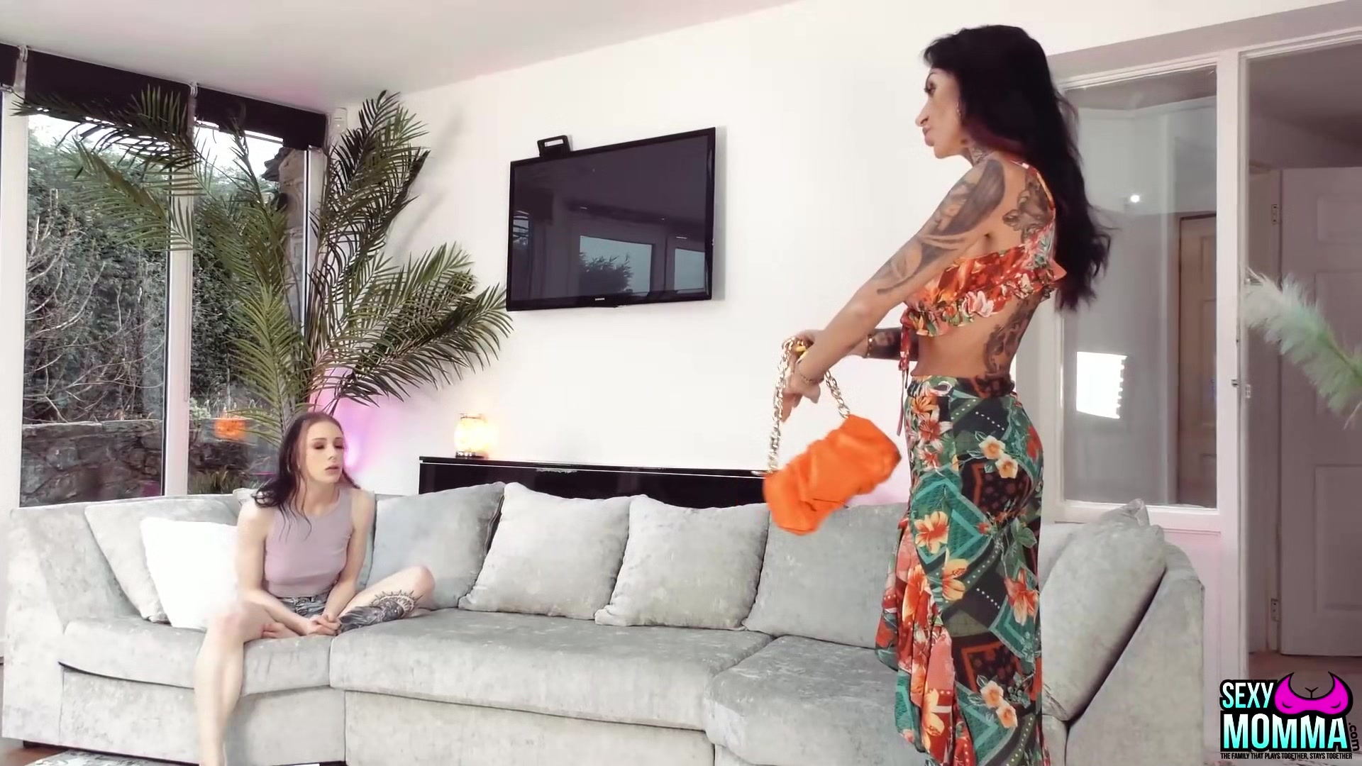 SEXY MOMMA - Rokky and MILF Tina Try to Get Along