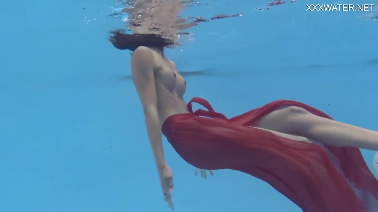 Hermione Ganger - Tiny Skinny Pornstar In The Pool
