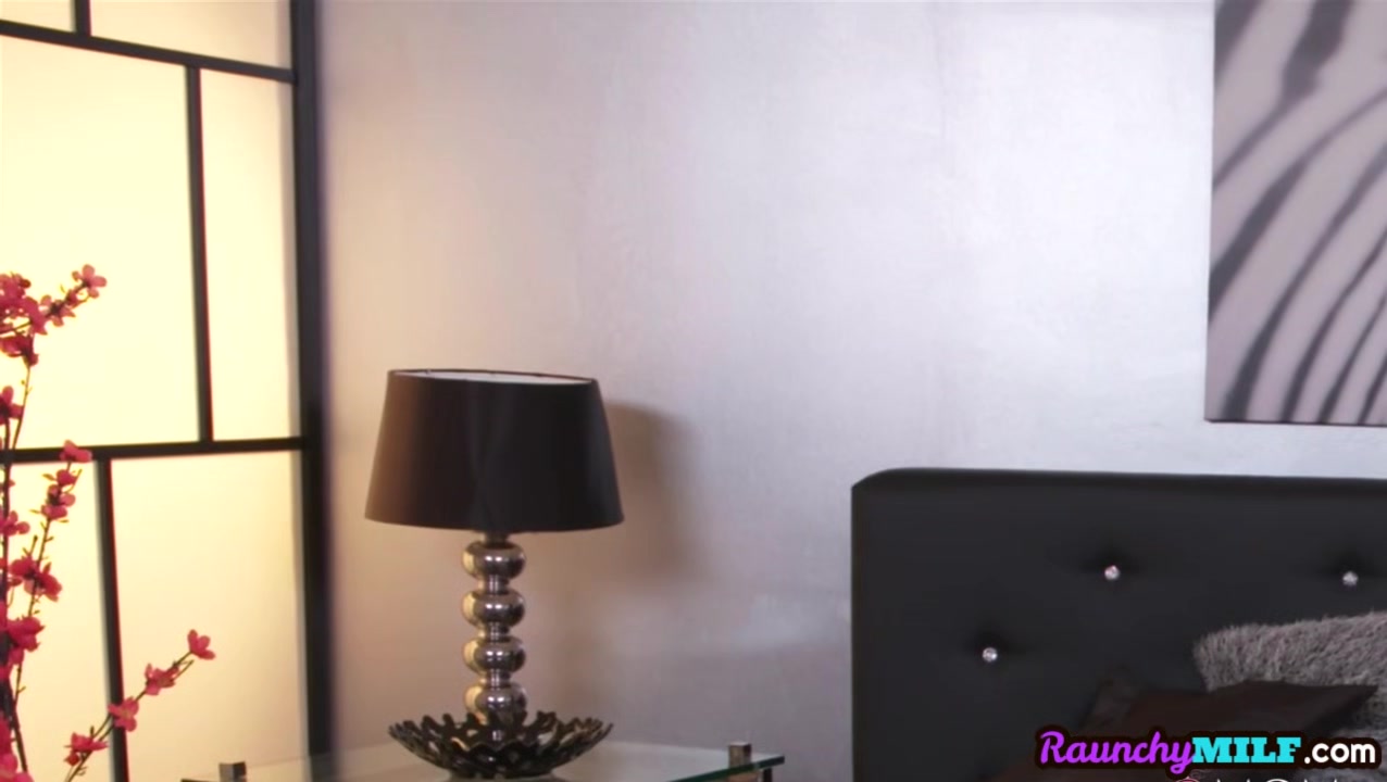 Busty stepmom double penetrated in trio before cumshot