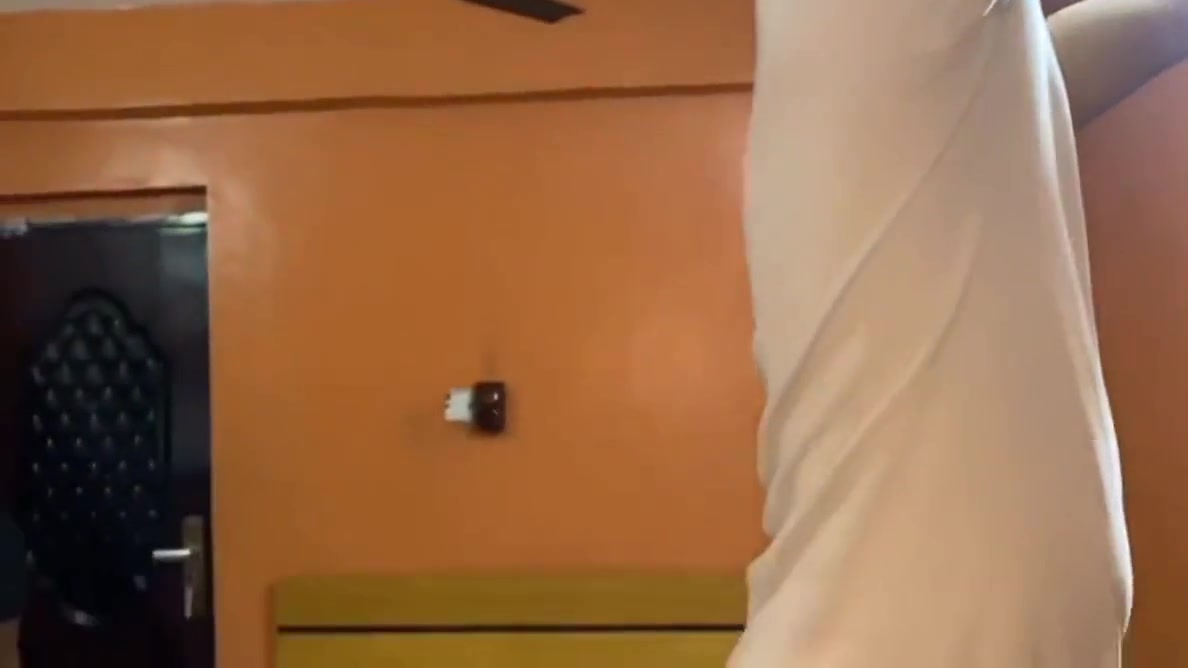 Aunty Deborah Got Horny Pussy Fucked By Technician