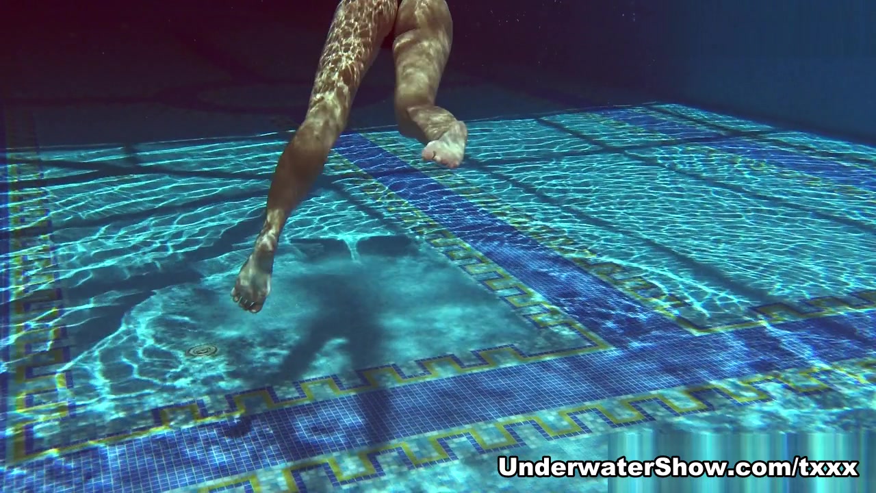 Tiffany Video - UnderwaterShow