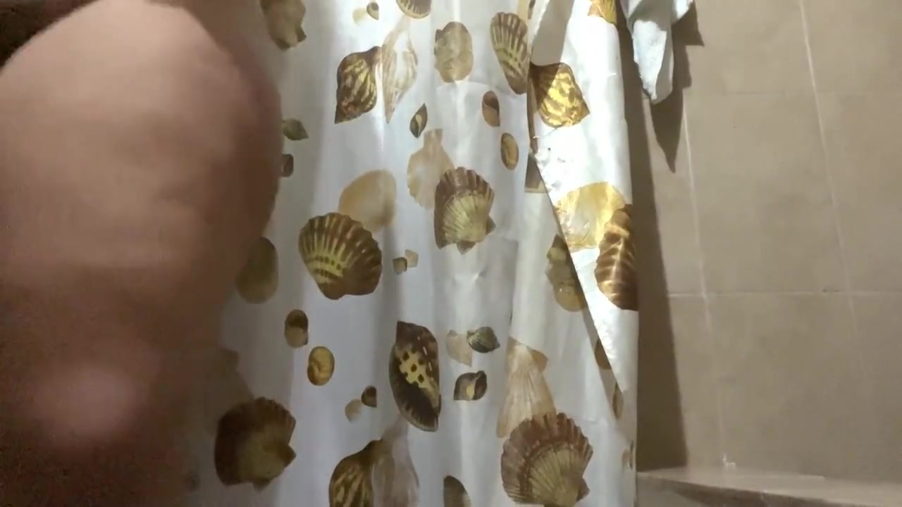 My Stepsisters Ass I Record Her Pissing