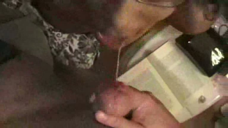 Hot cum drips out of her mouth