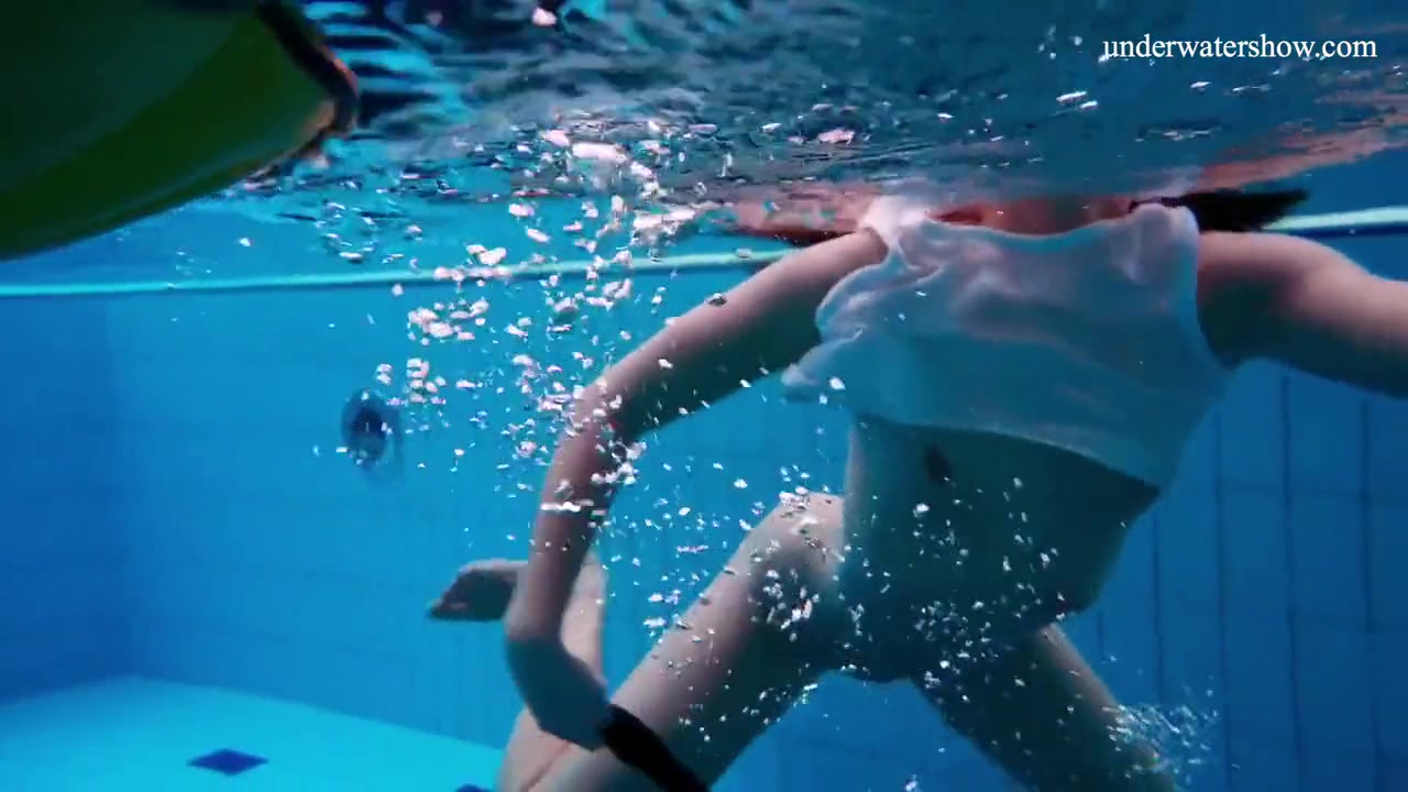 Alla Birtakik Undresses Nude In The Swimming Pool